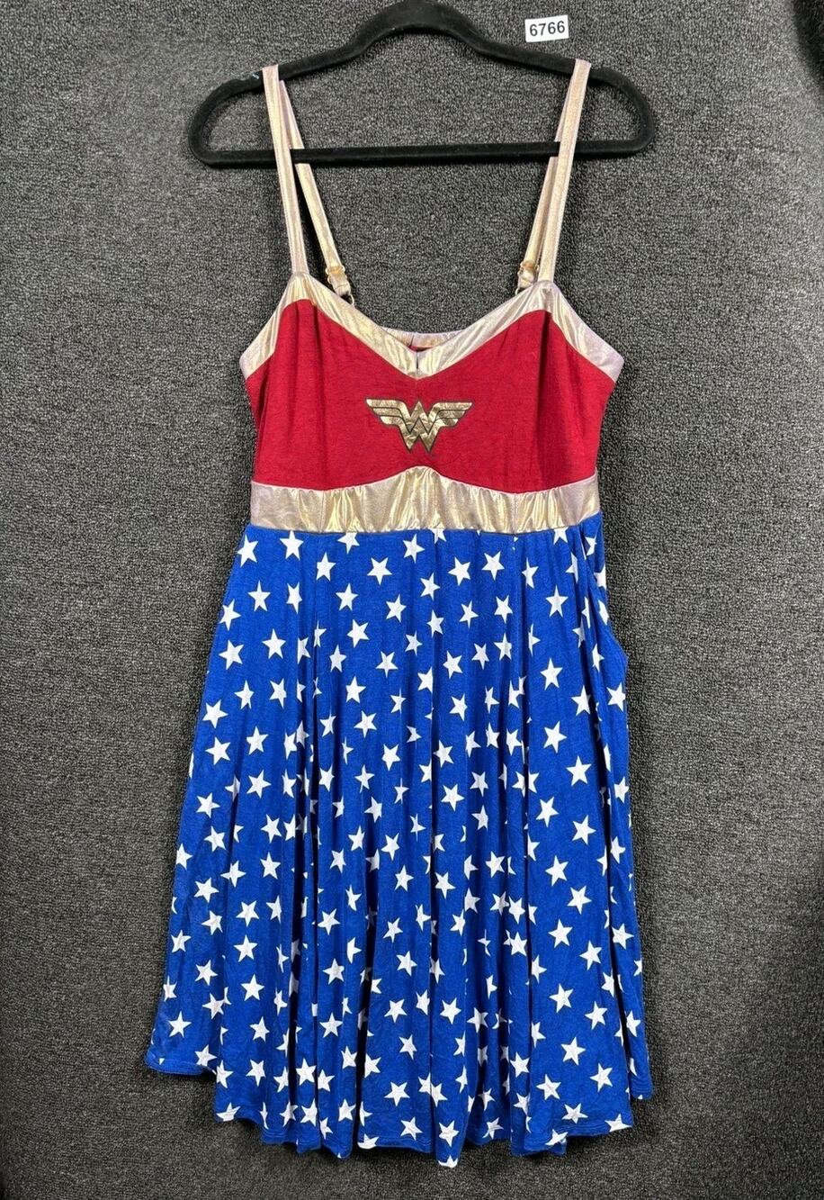 Wonder Woman Dress Womens Size 0 Red Blue Star Skater Cosplay Sleeveless DC
